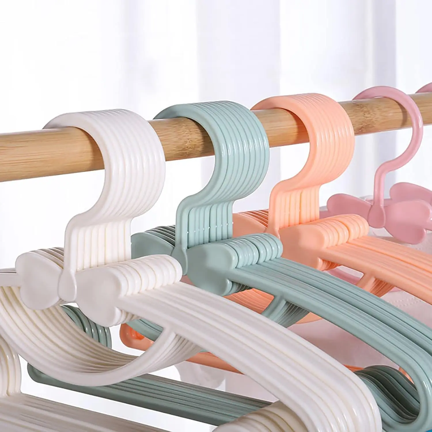 Детские пластиковые вешалки дл – обзор и цена Baby Clothing Hanging Rack